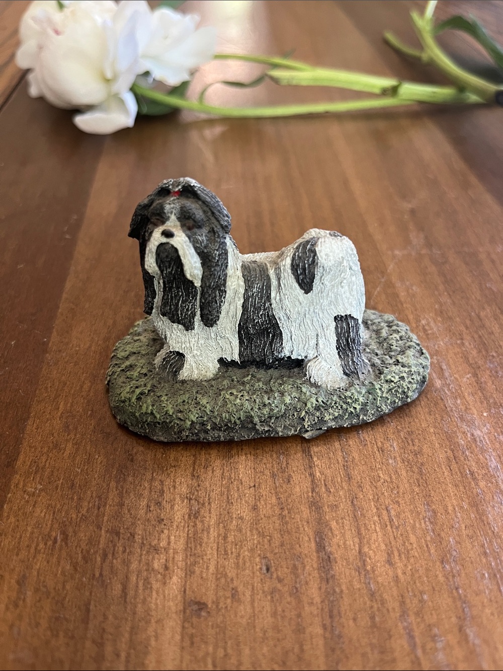 Vintage Shih Tzu Figurine Ornament - Black & White Small Pets Decor
